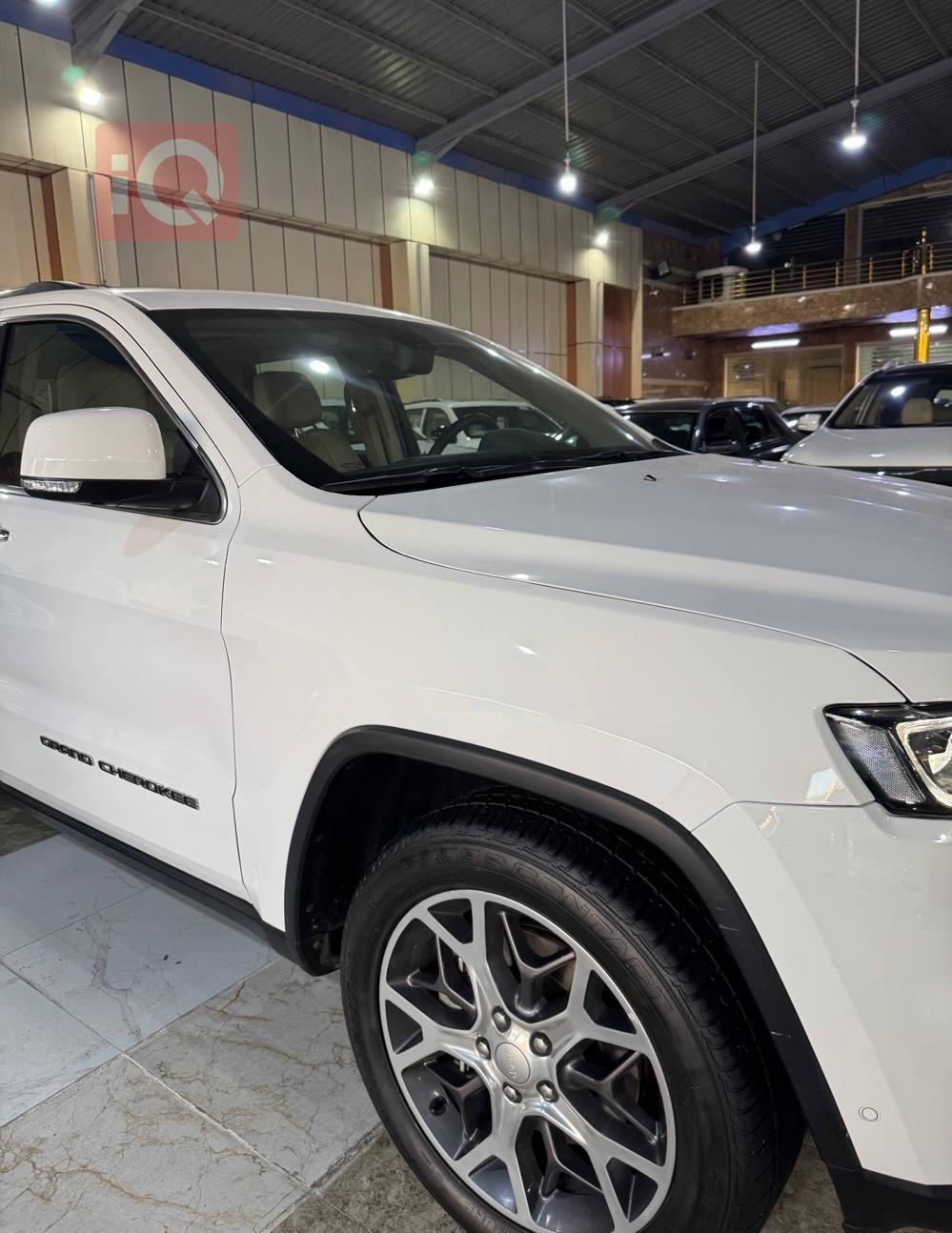 جيب جراند شيروكي